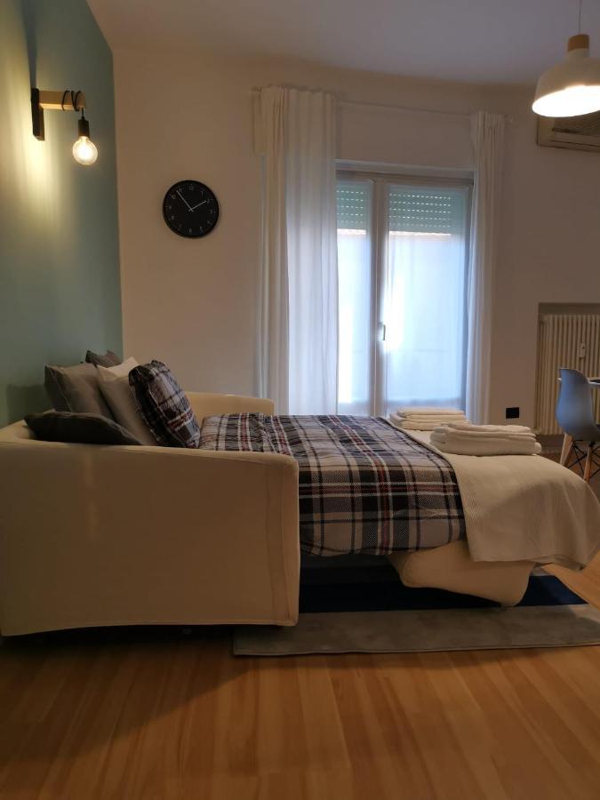 Appartamento Drio Le Mura Trento Luaran gambar