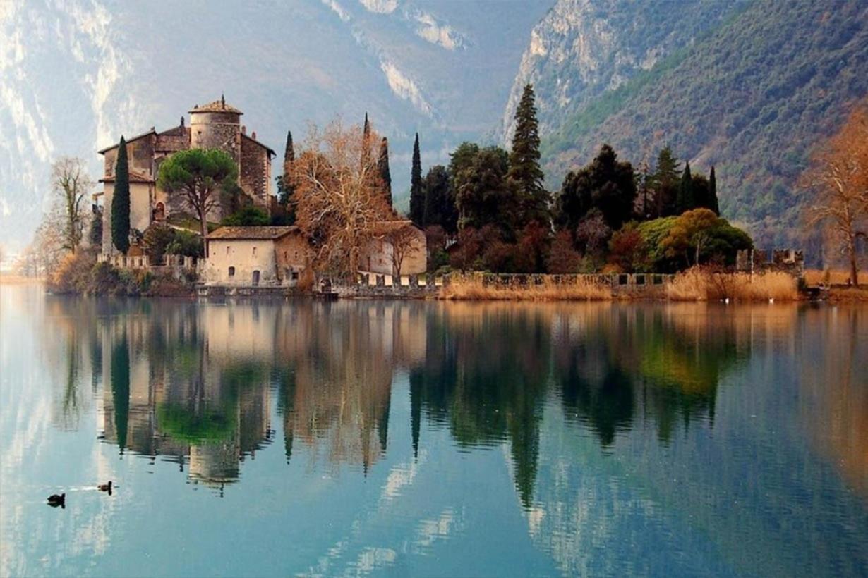 Appartamento Drio Le Mura Trento Luaran gambar